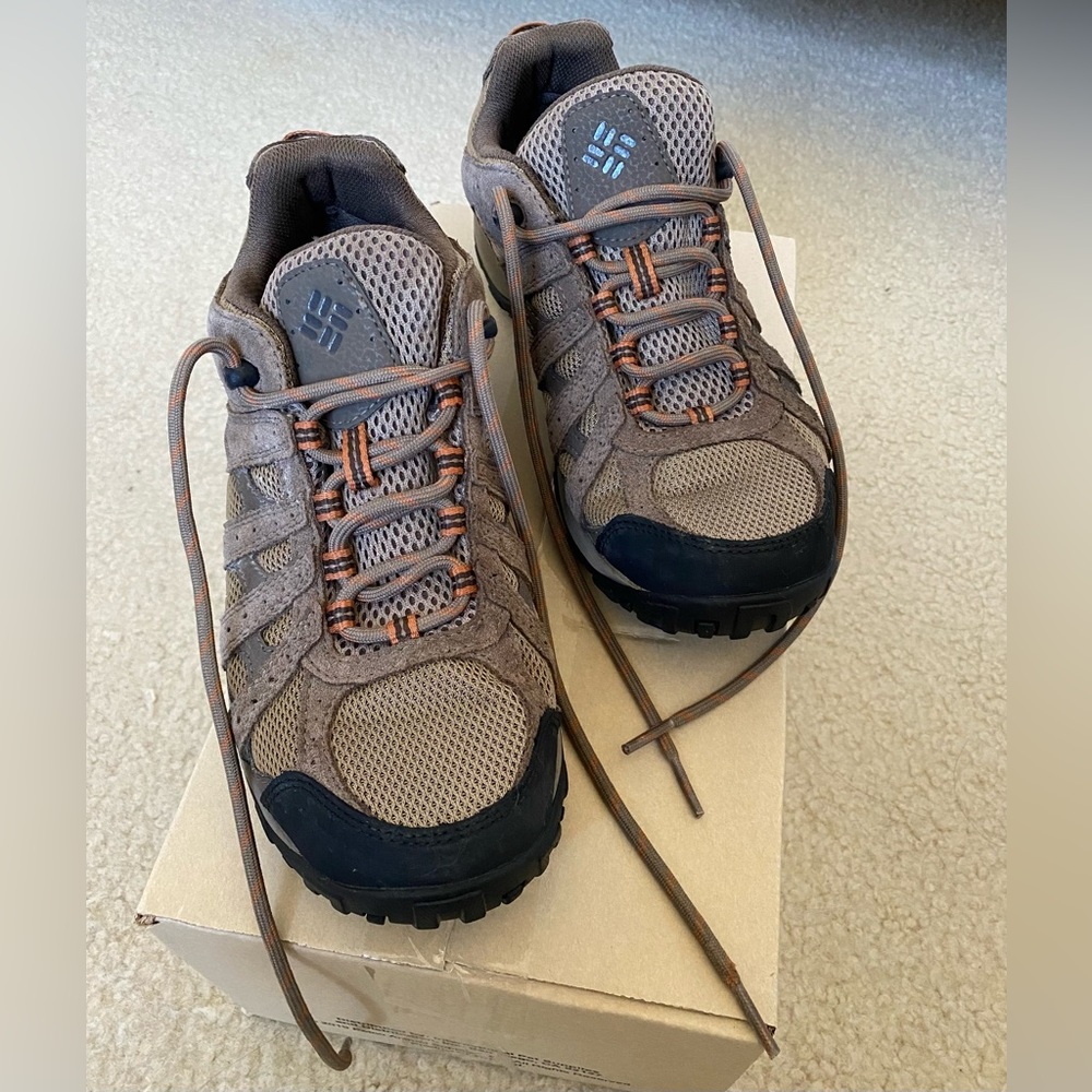 Columbia Men’s Techlite Redmond BM3938-227 Tan/Beige Hiking Shoes Size 7.5